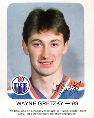 Wayne Gretzky Red Rooster Short Hair card